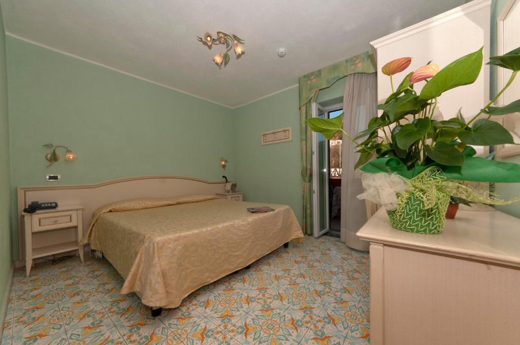 Hotel Villa Franca Forio di Ischia Habitación foto