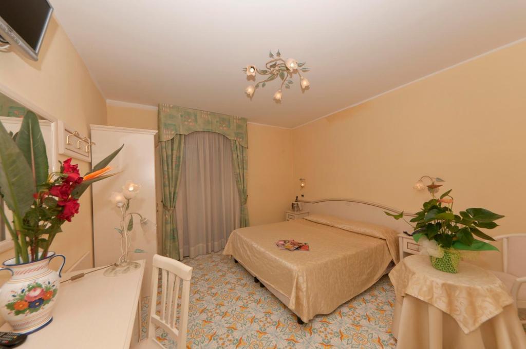 Hotel Villa Franca Forio di Ischia Habitación foto